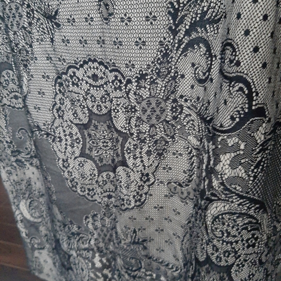 Skirt - Picture 2 of 3